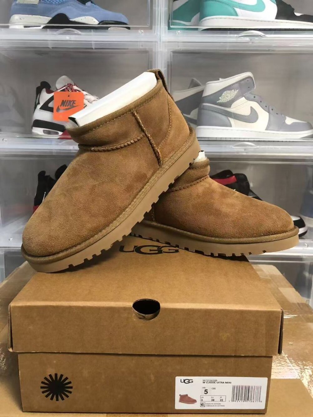 UGG Classic Ultra Mini Boot Chestnut Size Women 8